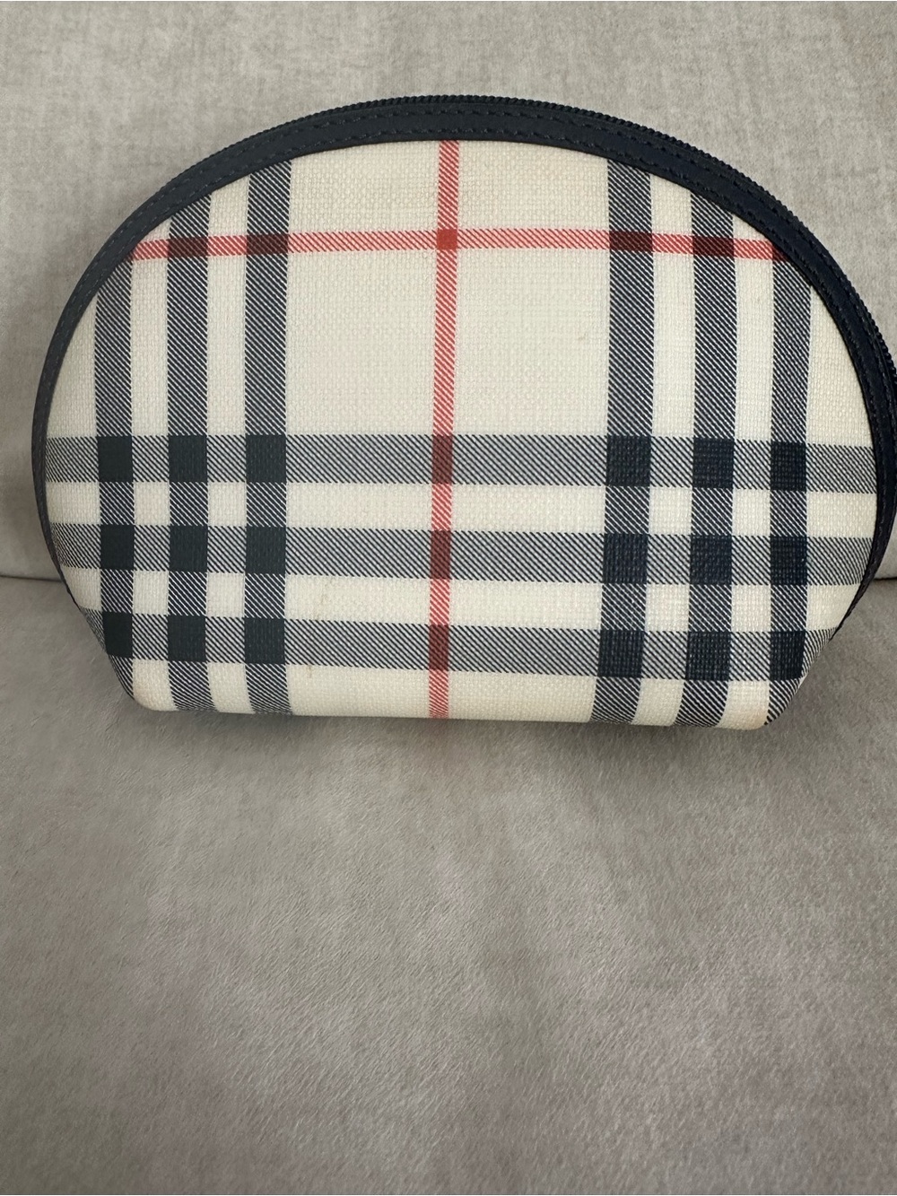 Burberry Classic Plaid Cosmetic Pouch in Cream and Black